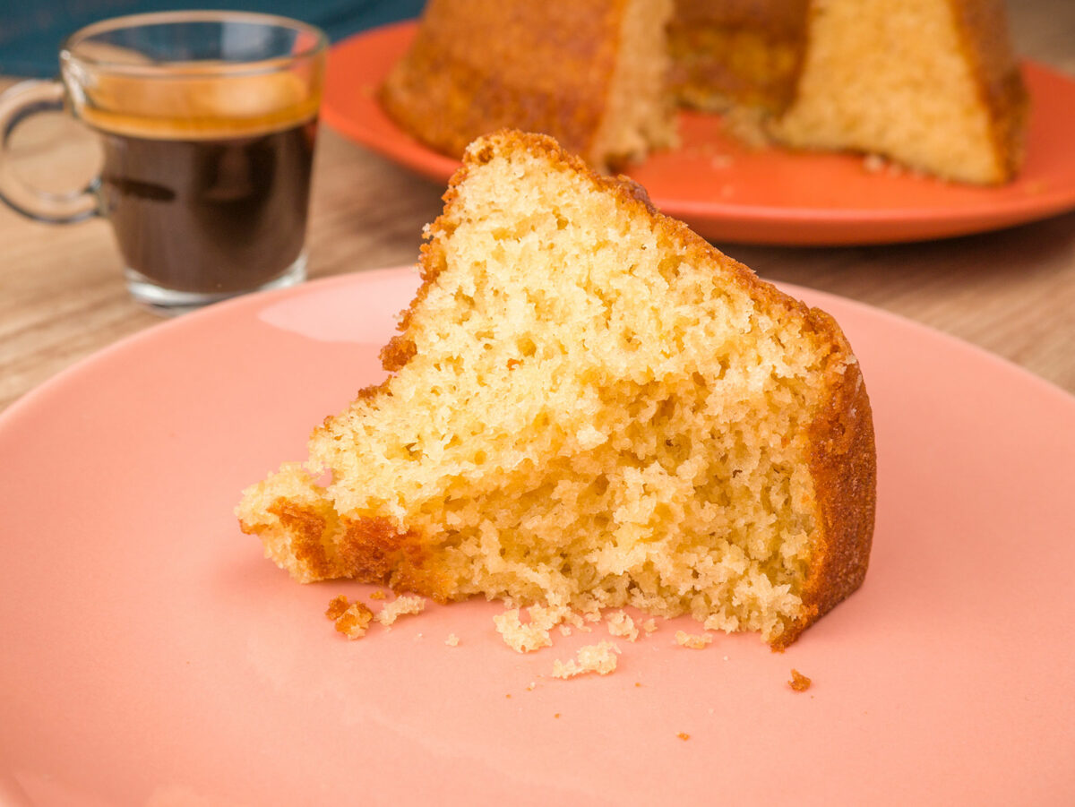 Bolo de cenoura simples Receita por Glauber Carneiro - Cookpad