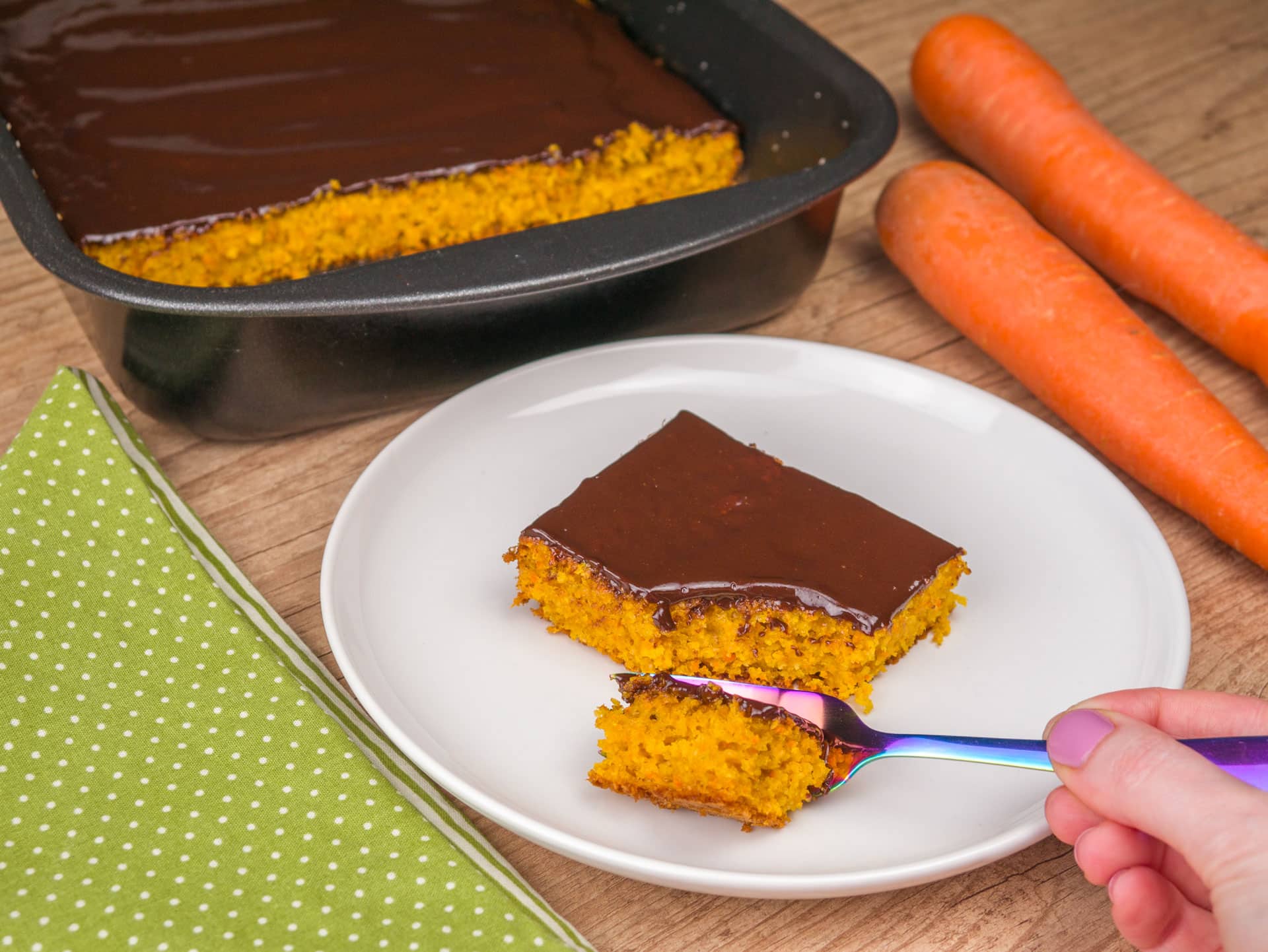 Aprenda a fazer um bolo de cenoura sem farinha de trigo